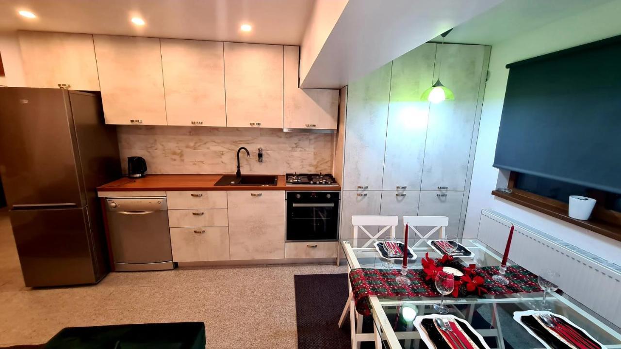 La Fluturi Apartament Lejlighed Suceava Eksteriør billede